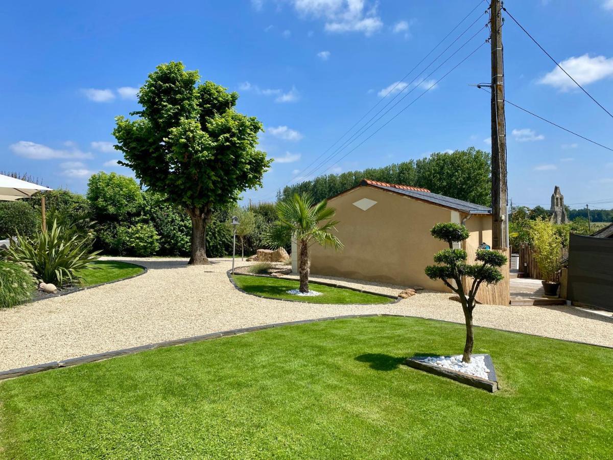 Domaine Des Varennes Louresse-Rochemenier Exterior photo