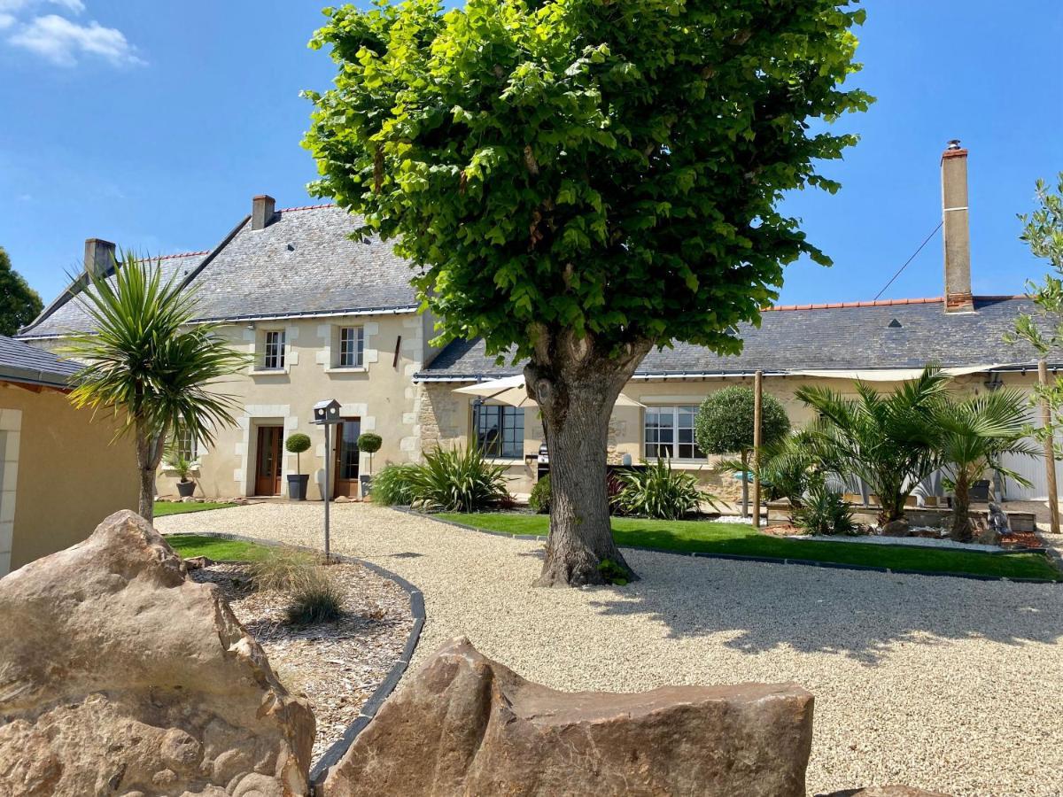 Domaine Des Varennes Louresse-Rochemenier Exterior photo